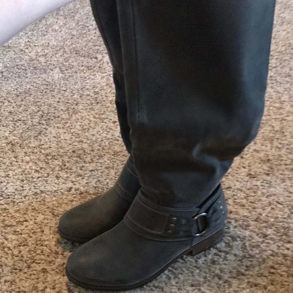 Tall gray boots!